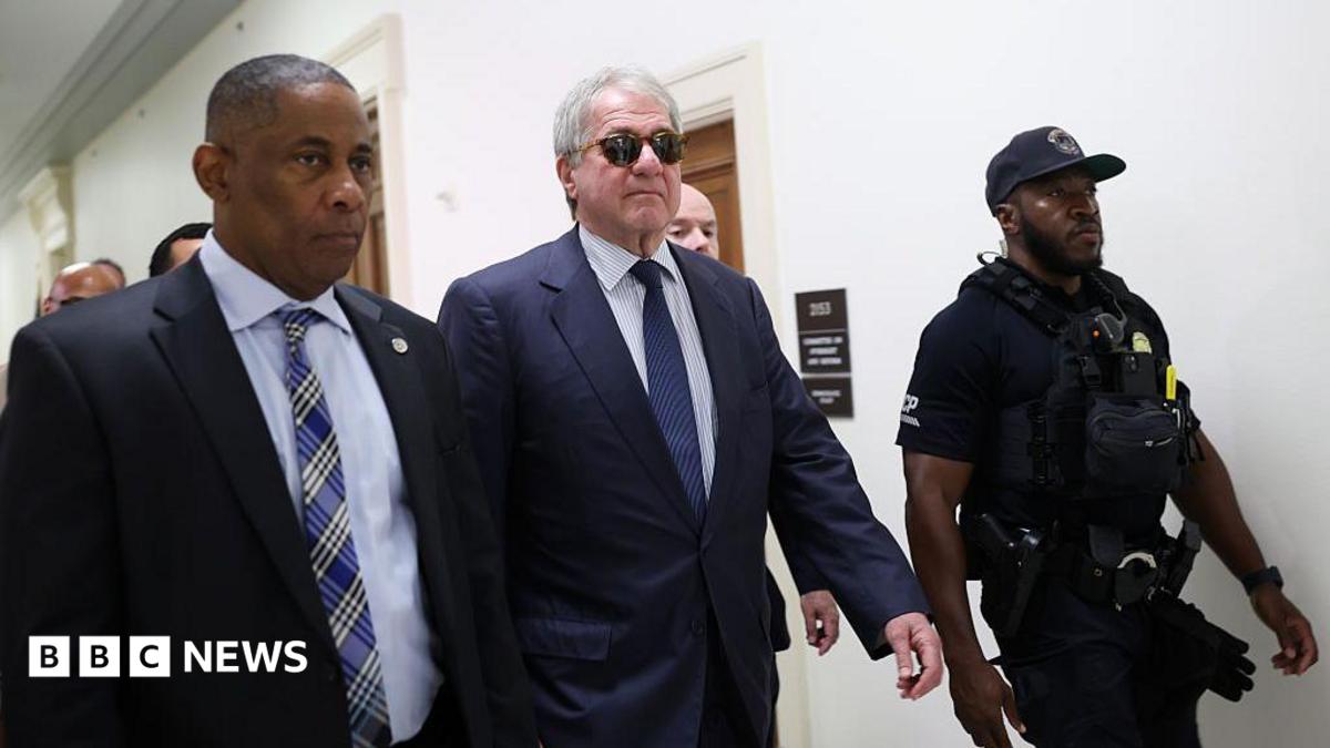 Milyarder Leon Black, Epstein soruşturma duruşmasını terk etti